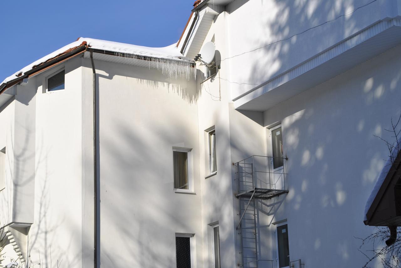 Hotel Radiola Γιαρέμτσε Εξωτερικό φωτογραφία