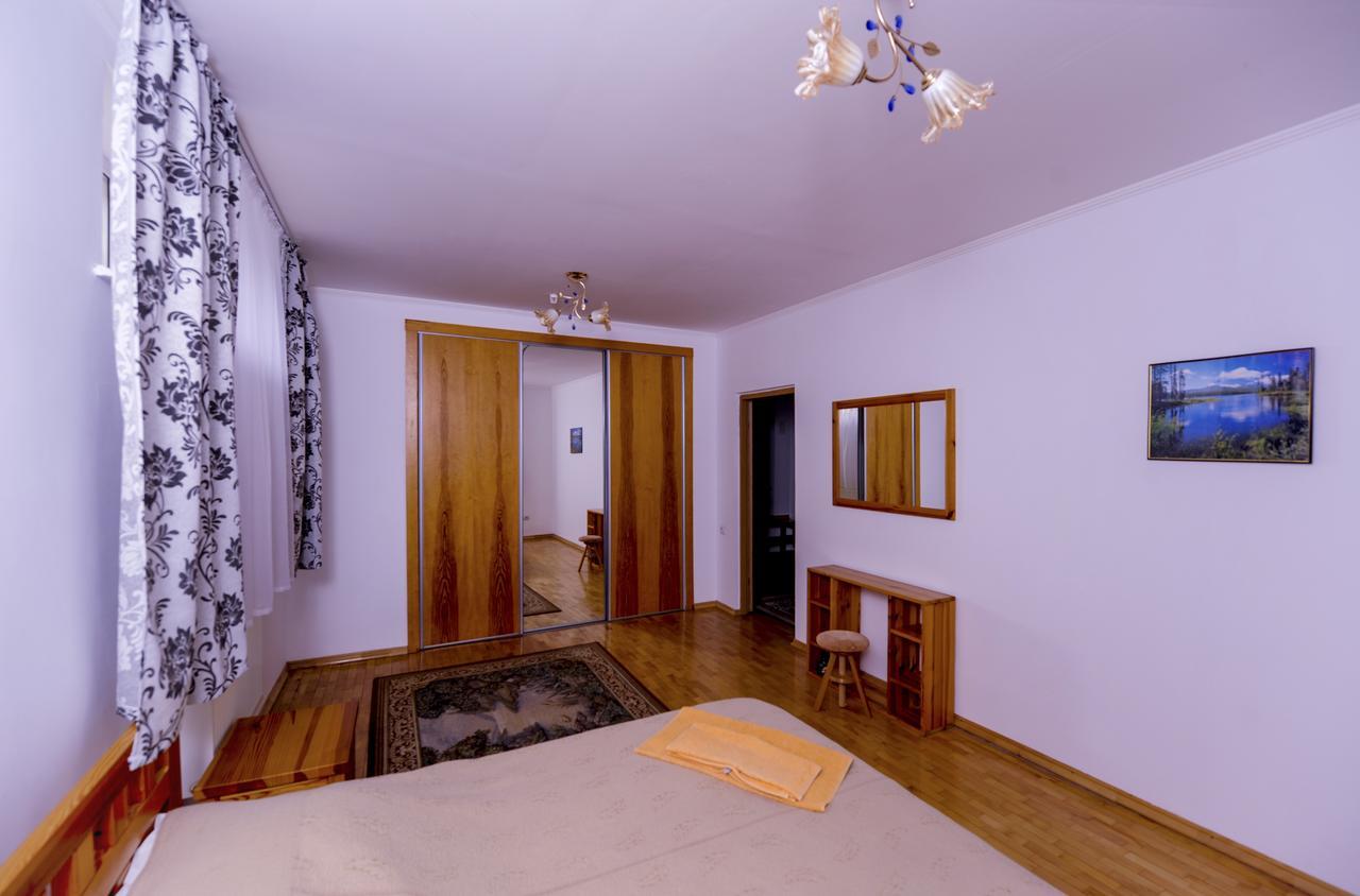 Hotel Radiola Γιαρέμτσε Εξωτερικό φωτογραφία